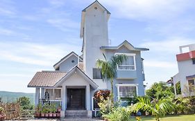Reveridge Skyinn Bungalow Private Mountain Retreat For Families & Groups
